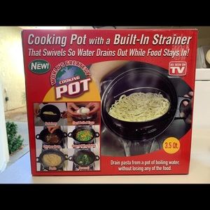 Pot with built in strainer